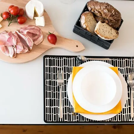 Ampio, Elegante Con Aria Condizionata E Bici Gratis * فياريجيو